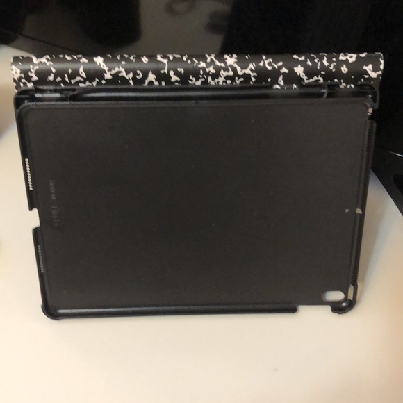 📓 💻 Two for $15 📓 💻  Tablet holder - Picture 6 of 6